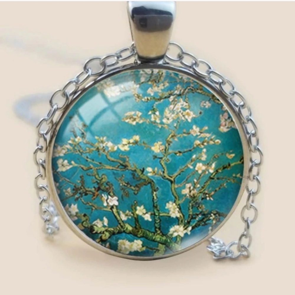 🖤3/$50 Silver Floral Print Pendant Necklace